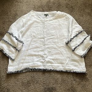 White linen top. Size 3x.